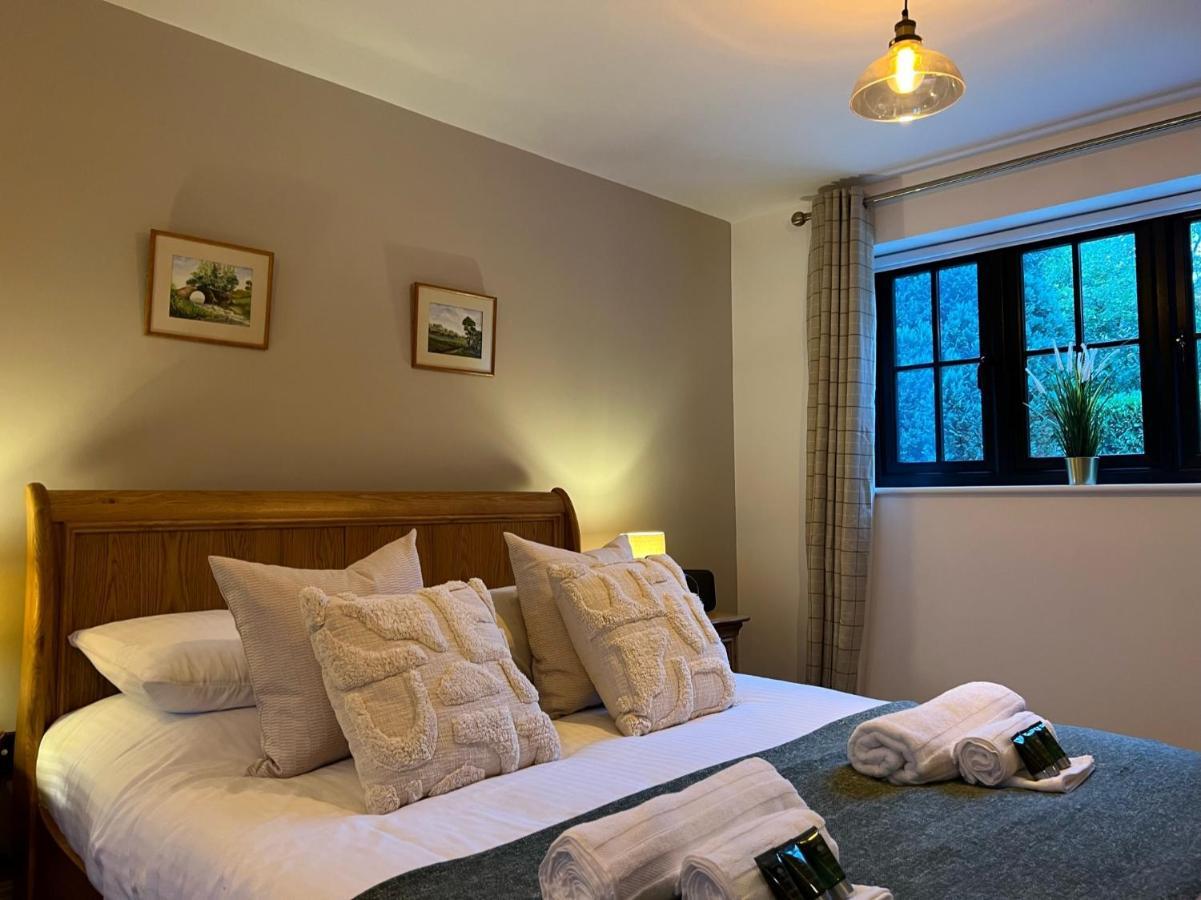 Springfield Lodge - Adorable New Forest 1-Bedroom Guest House Ringwood Bagian luar foto